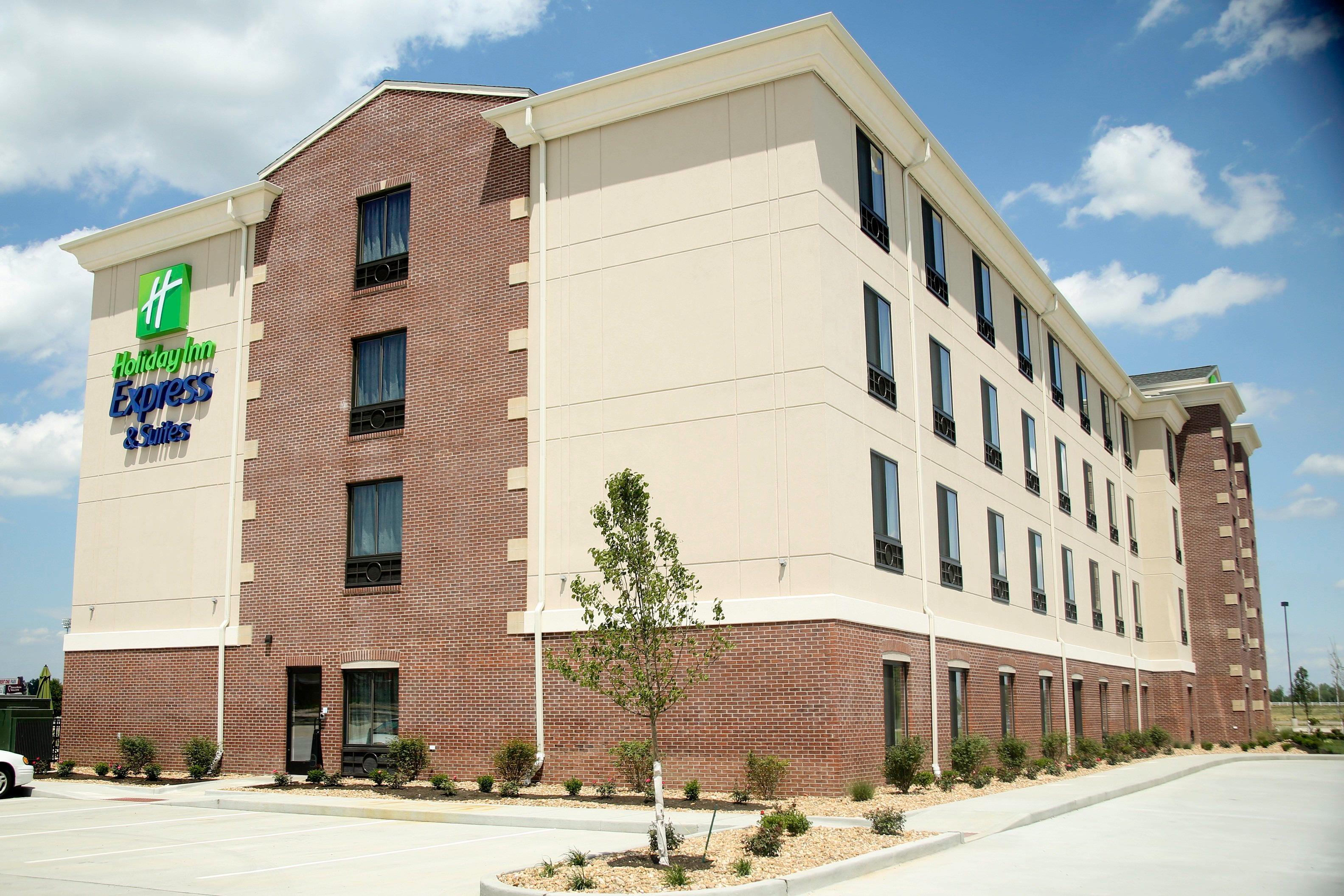 Holiday Inn Express & Suites Marion Northeast By Ihg Экстерьер фото