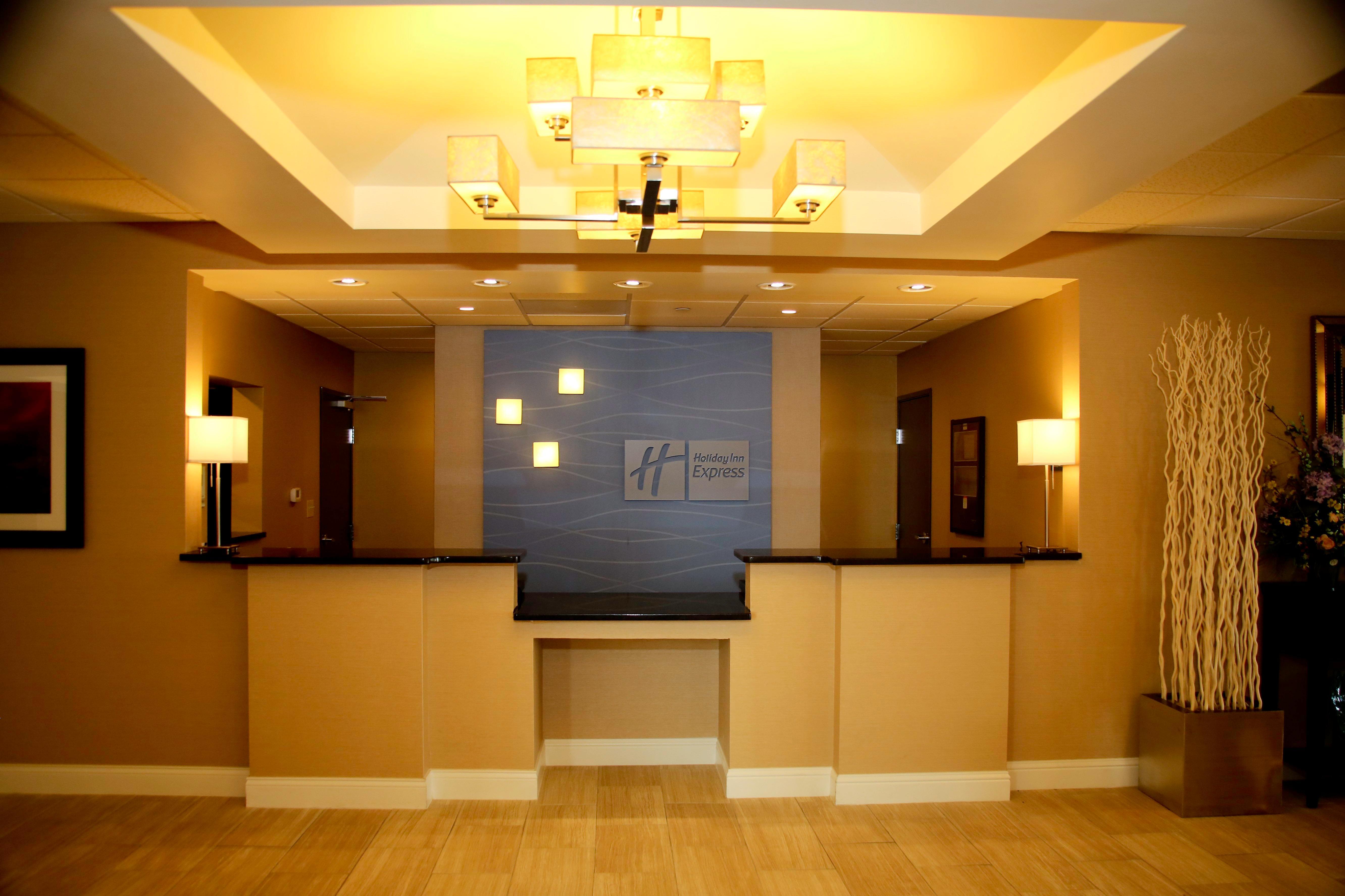 Holiday Inn Express & Suites Marion Northeast By Ihg Экстерьер фото